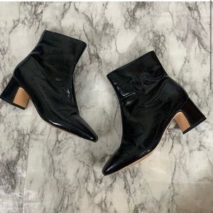 Urban outfitters Black Patent Leather Ankle Booties Shoes size 7